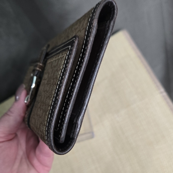 💫SALE Coach Signature Brown and Tan Wallet EUC - Picture 4 of 11